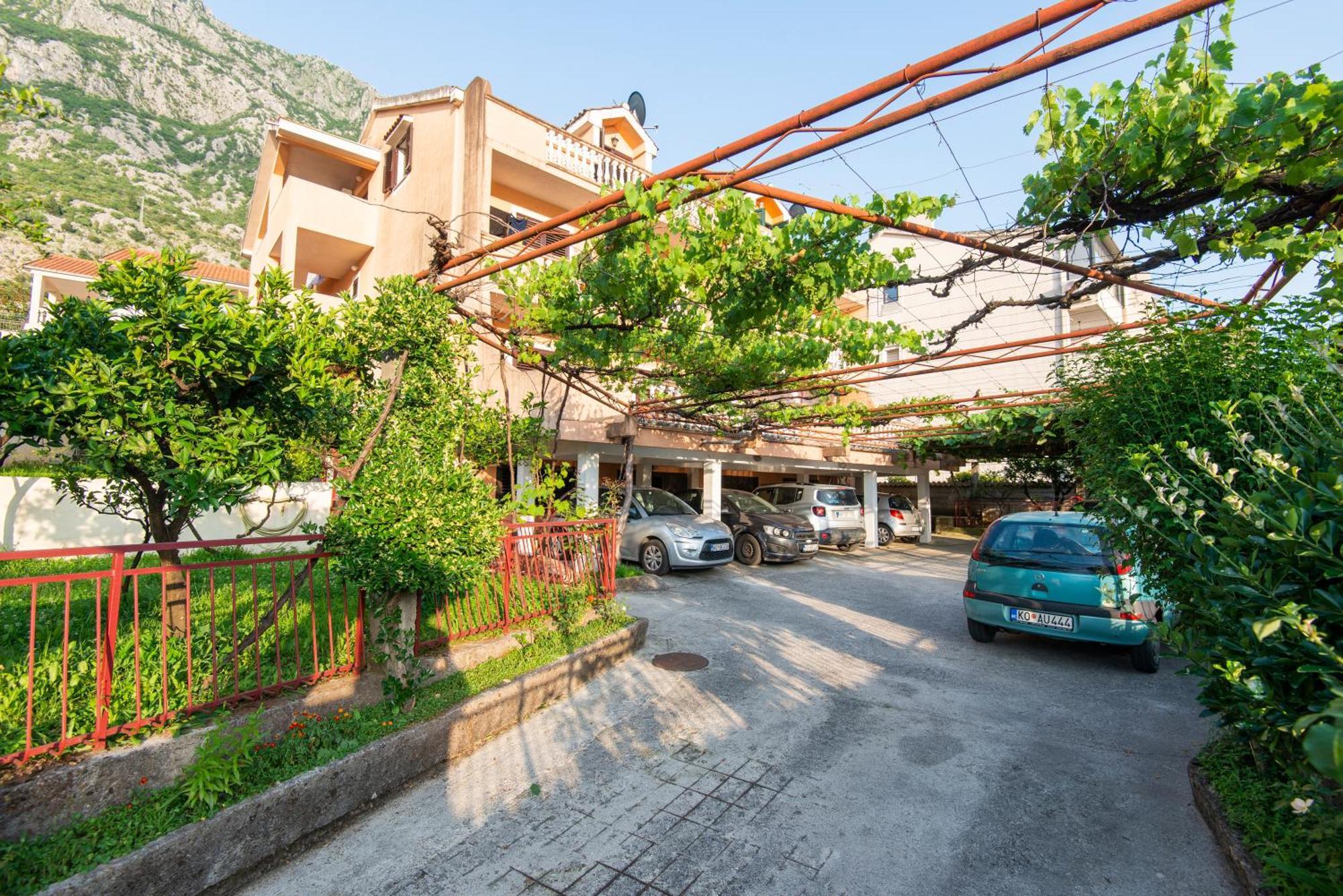Apartment Ena With Amazing Sea View Kotor Exterior foto